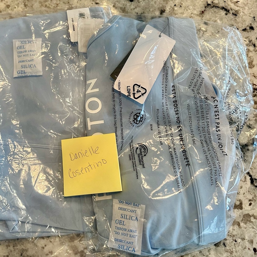 Peloton NWT tank/bra medium